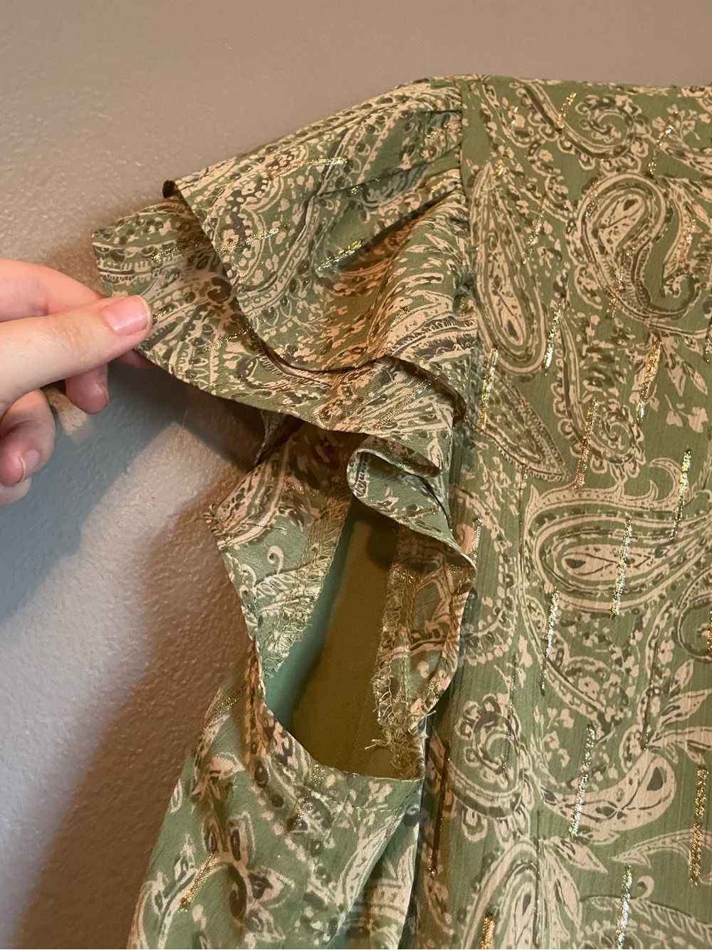 NWT CeCe Sz XL Women’s Green Glitter Flutter Sleeve Crewneck Blouse Top Ret $69! - Picture 11 of 16